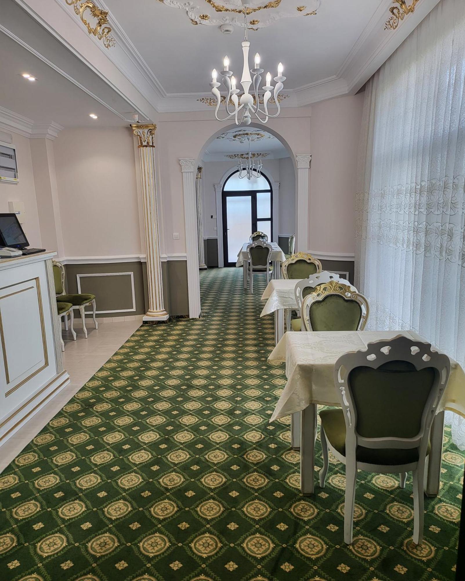 Regal Beius Hotel Exterior foto